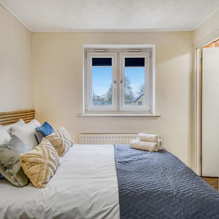Executive 4 Bedroom Town House In Canada Water Free Wifi & Parking By City Stay Aparts London Exterior photo
